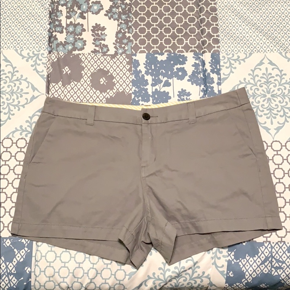 Gray shorts